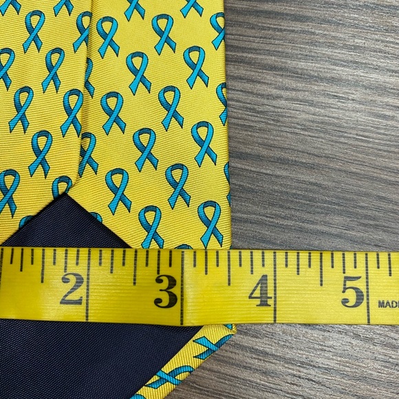 Peter Blair Yellow w/ Blue Ribbon Pattern Tie - Picture 4 of 4